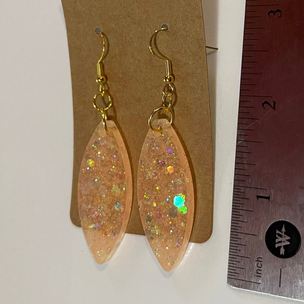 Handmade epoxy resin marquis shape dangle earrings-peach w/ holographic glitter‎